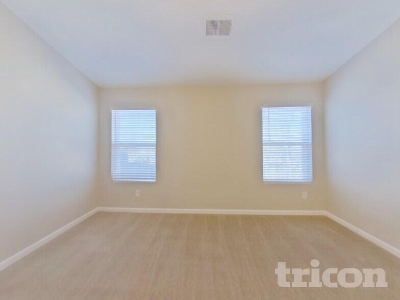 Building Photo - 9425 Macquarie Ln