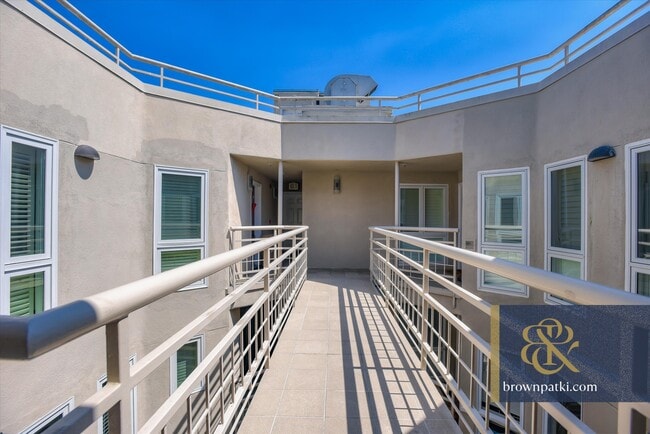 Building Photo - 2016 Pacific Ave