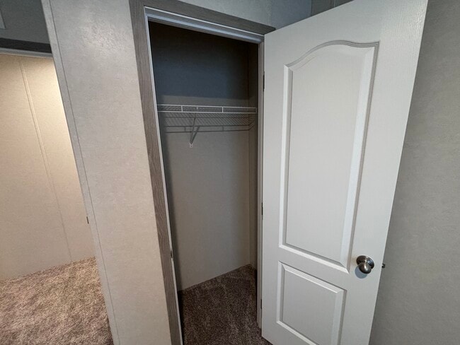 Building Photo - 282 Cambridge Dr