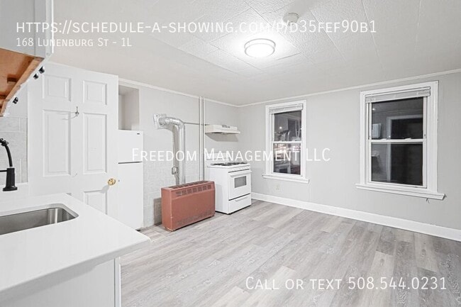 Building Photo - 168 Lunenburg St