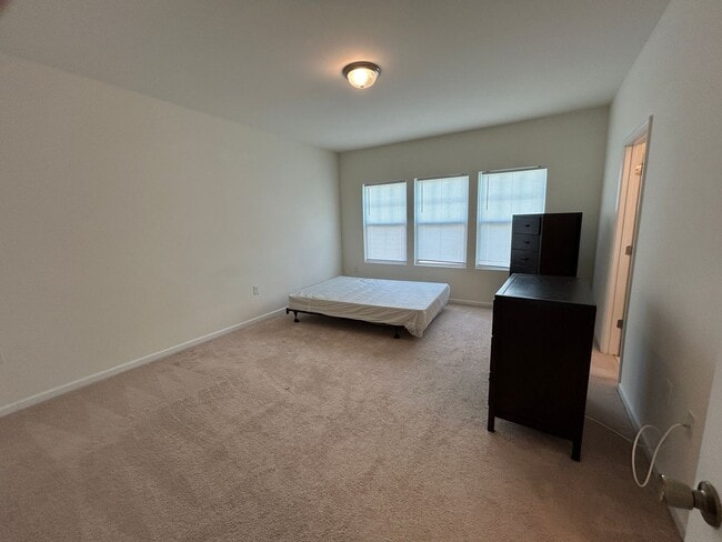 Building Photo - 1003 Excite Ave