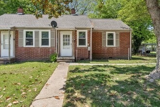 Building Photo - One Level, 2 Bedroom Unit in Kingsport