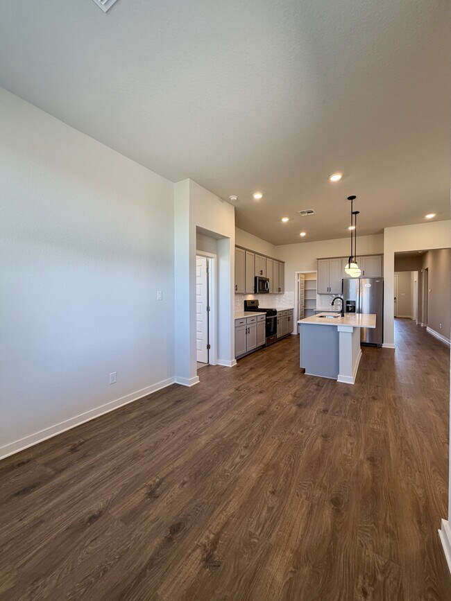 Building Photo - 14427 Inspiration Pt