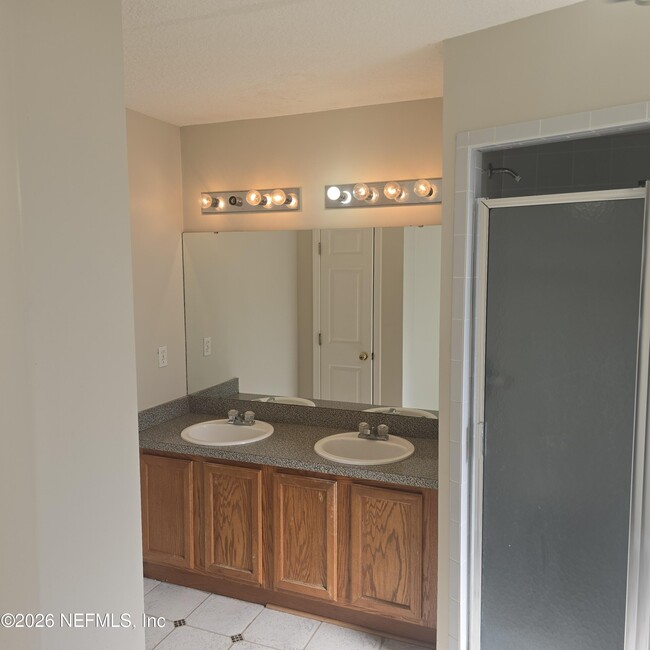 Building Photo - 148 Dover Bluff Dr