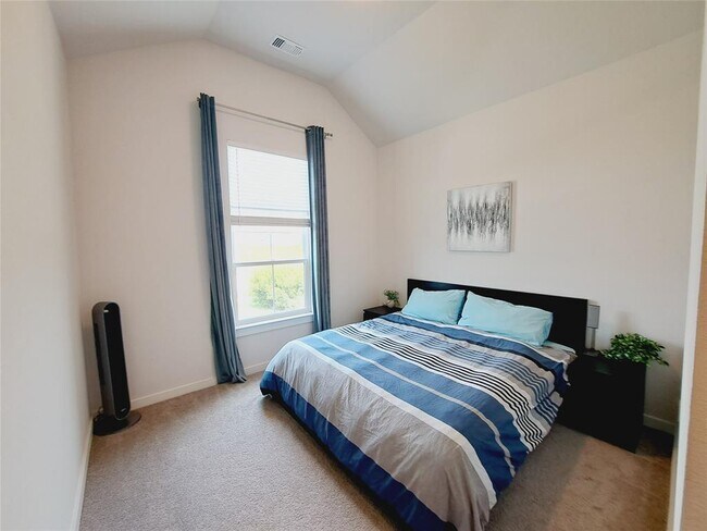 Building Photo - 4315 Hood Park Dr