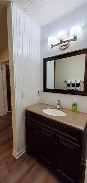 Building Photo - 217 Double Eagle Dr