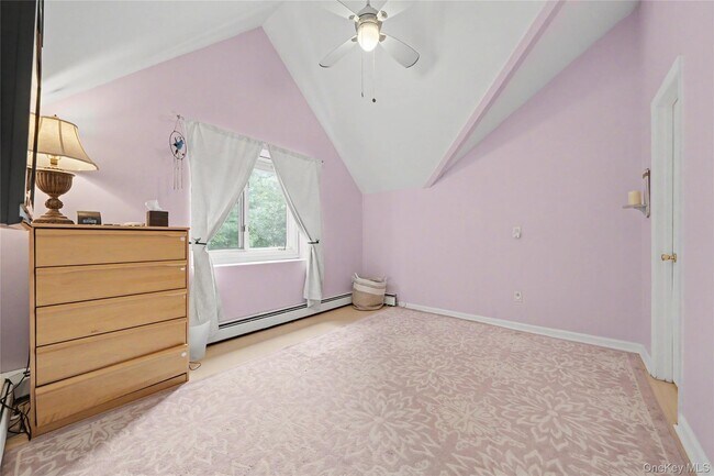 Building Photo - 811 Eagle Bay Dr