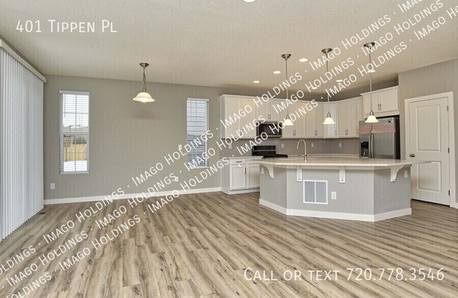 Building Photo - 401 Tippen Pl