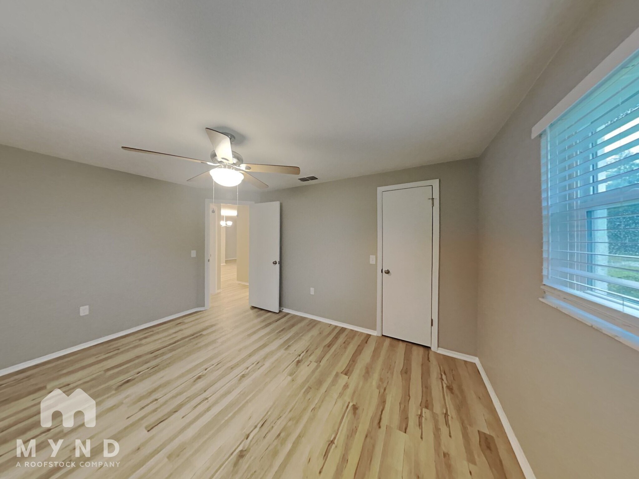 Building Photo - 5801 Elena Dr