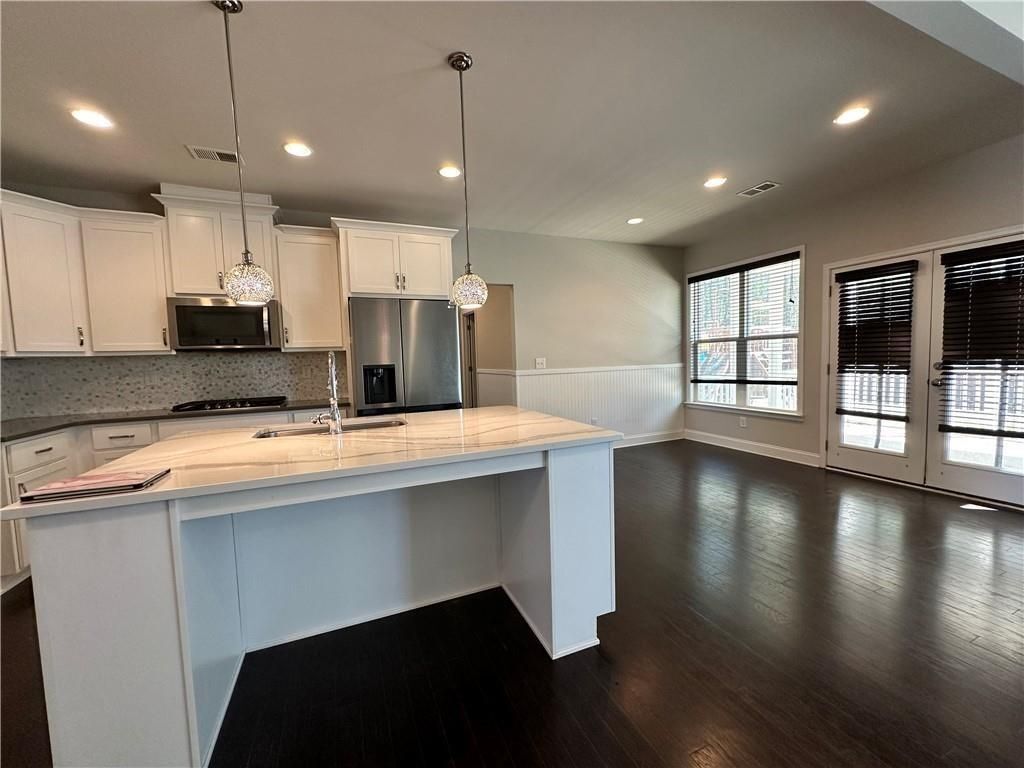 Building Photo - 3253 Cavendish Ct NE