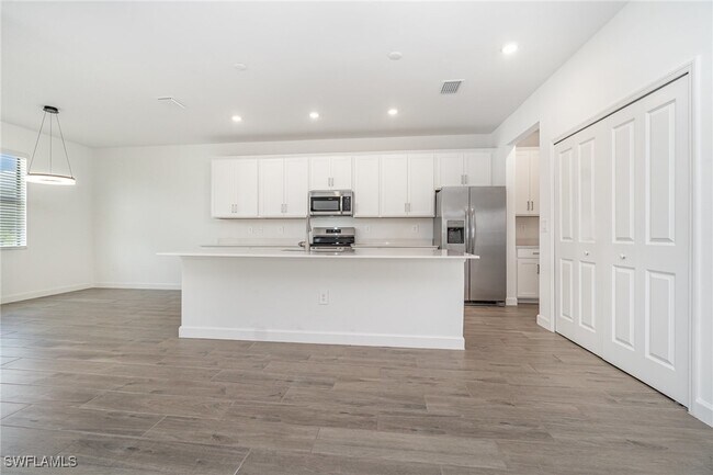 Building Photo - 10849 Timber Creek Dr