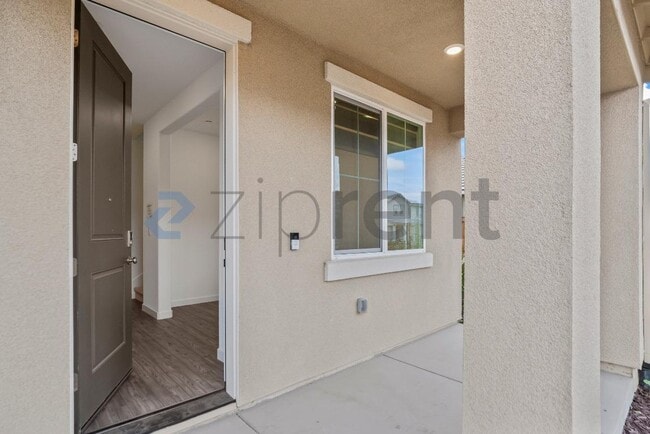 Building Photo - 3284 Oak Trl Dr