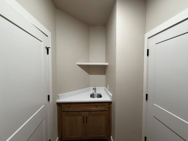 Building Photo - MOVE IN SPECIAL!! - Brand New Spacious 4-bedroom, 2-bathroom Wolfforth Haven