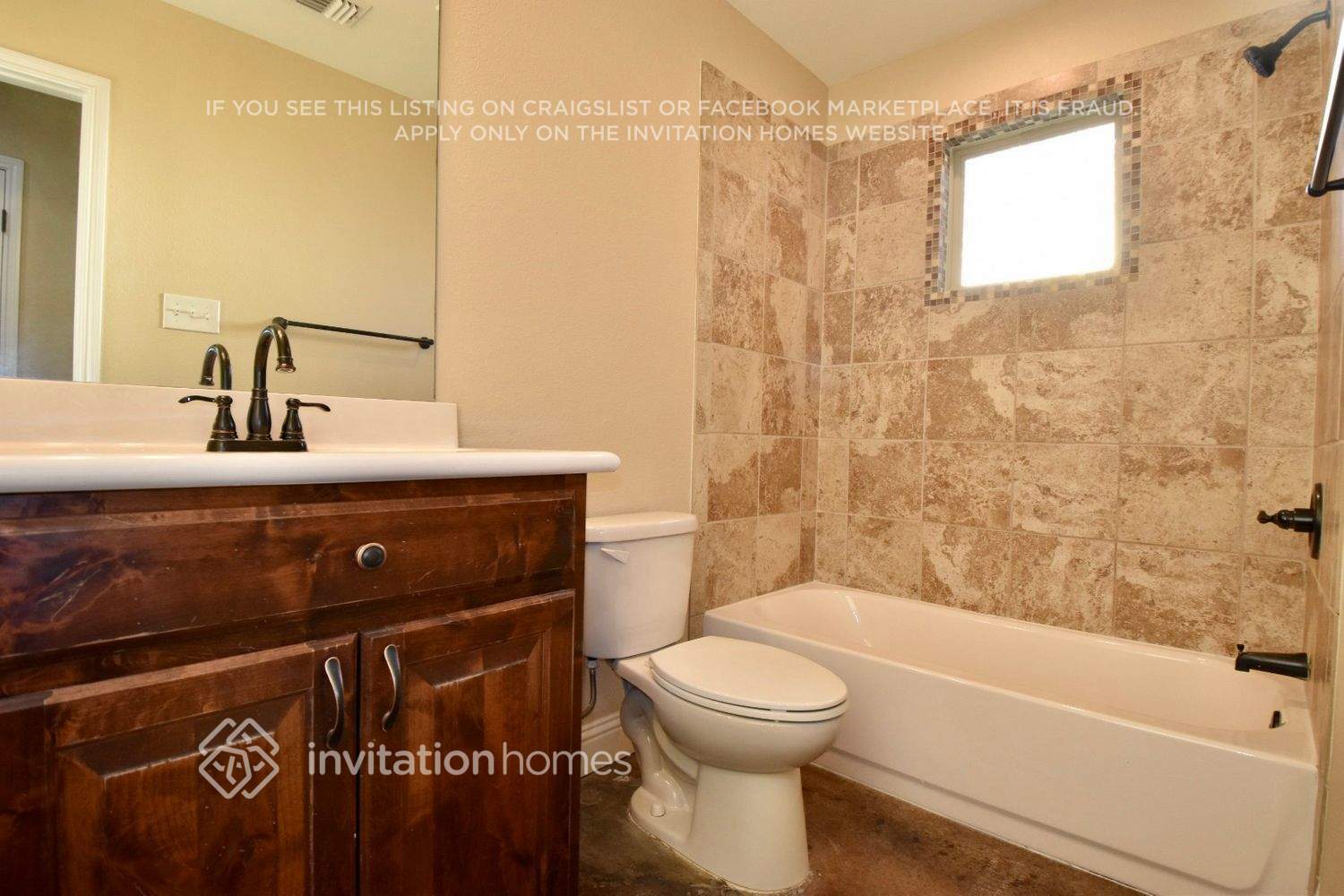 Building Photo - 2029 Bay Laurel Dr