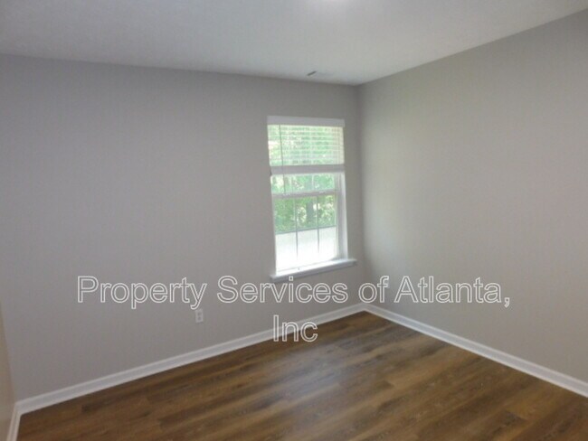 Building Photo - 1834 Stephens Pond View