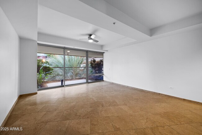 Building Photo - 7137 E Rancho Vista Dr