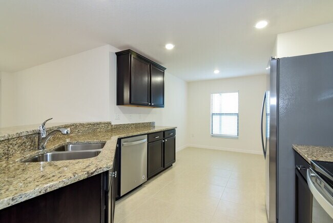 Building Photo - 12839 Impatiens St