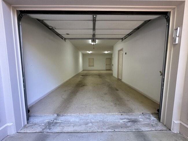 Building Photo - 11191 Calypso Dr