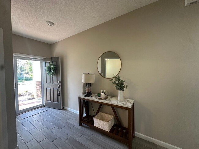 Building Photo - Spacious Home in Growing Area of St Johns County