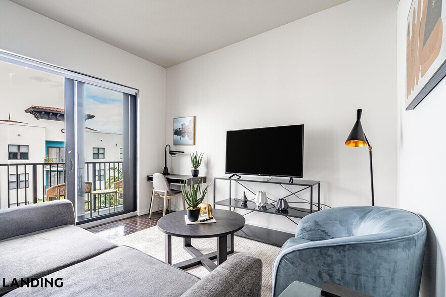 Building Photo - 440 NE 4th Ave