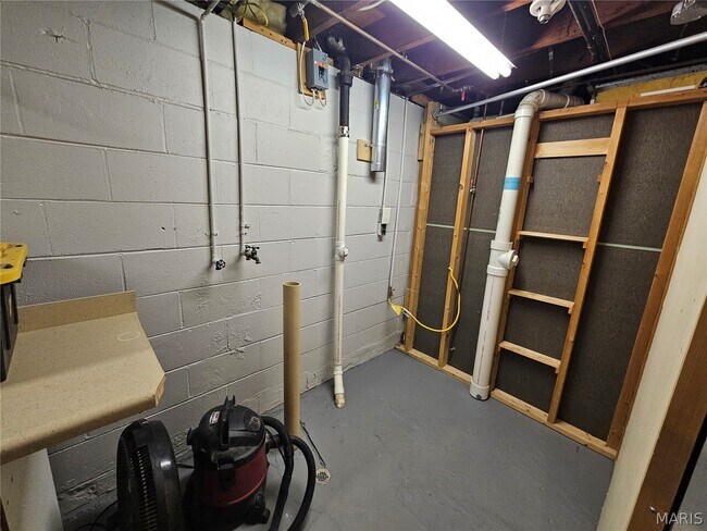 Building Photo - 206 Lake Ave