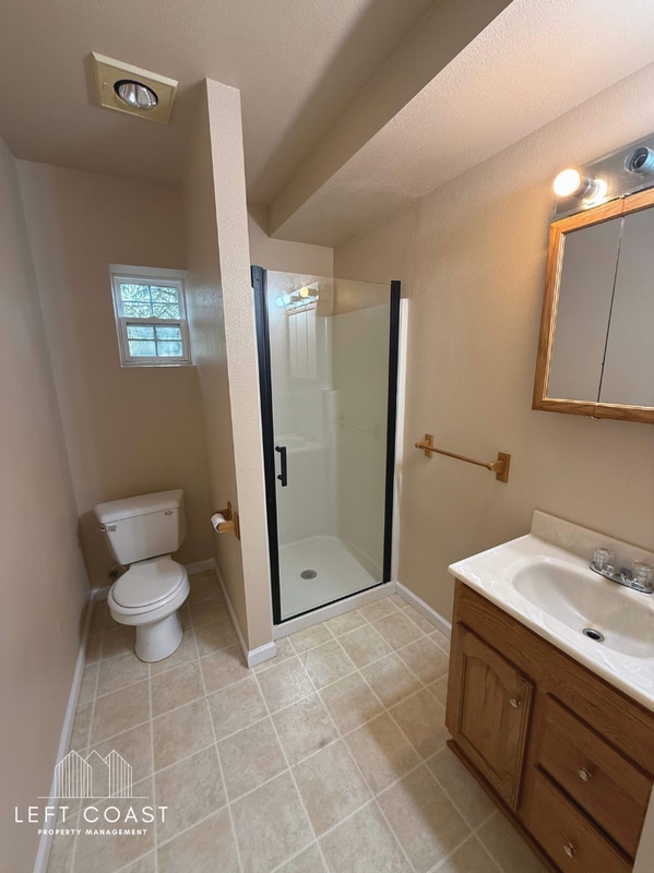 Building Photo - 6314 SW Harbor Ave