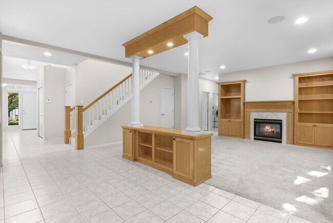 Building Photo - FOR RENT: CORNER LOT, Immaculate, lovely and spacious home - 5 bed, 3 bath + bonus room with 3-ca...