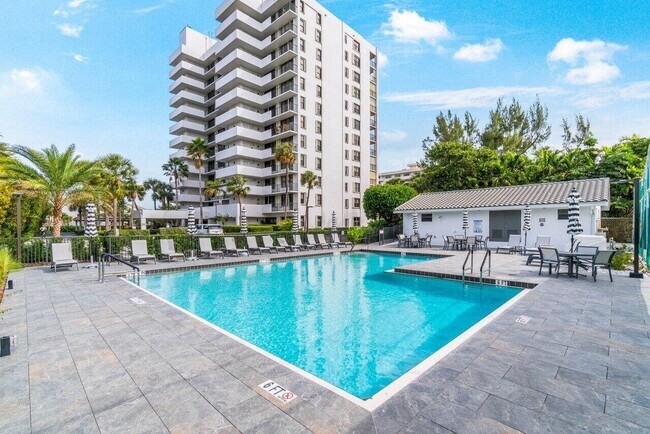 Building Photo - 4600 S Ocean Blvd