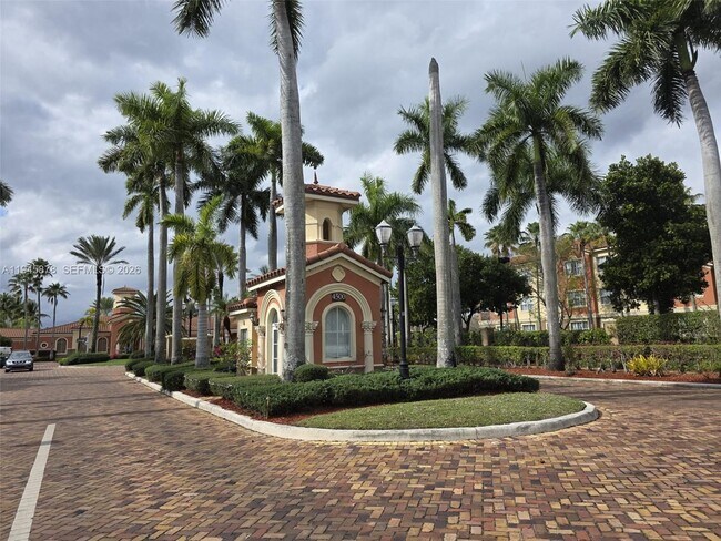 Building Photo - 4402 SW 160th Ave