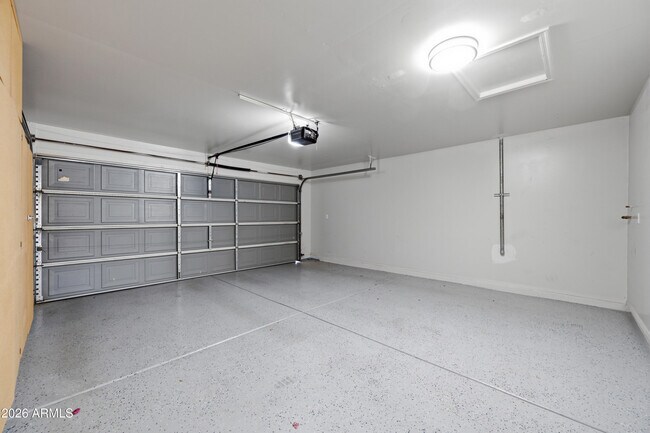 Building Photo - 10617 W Daley Ln