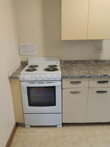 Building Photo - 736 Ohio St