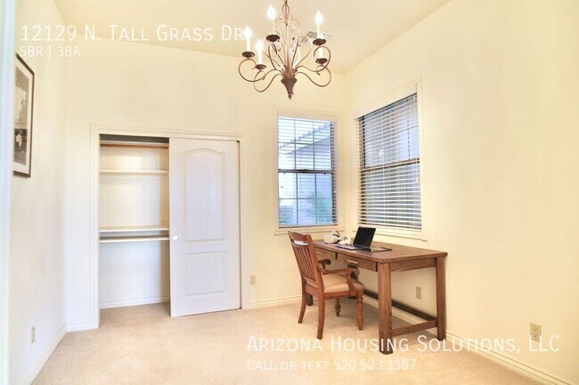 Building Photo - 12129 N Tall Grass Dr
