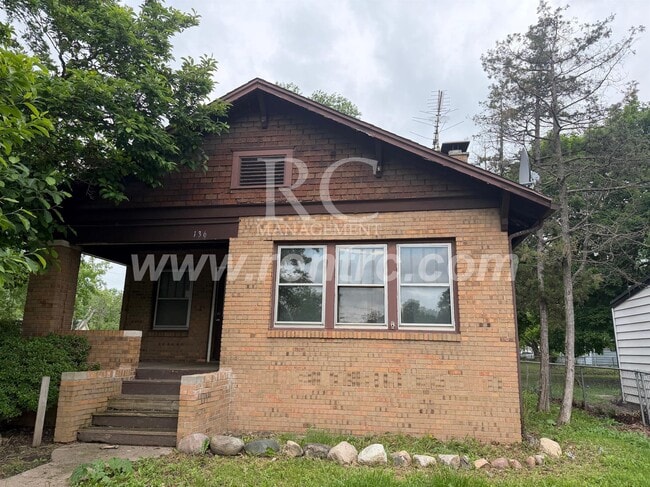 Building Photo - 136 Griffin-
