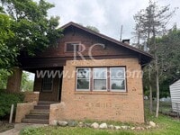 Building Photo - 136 Griffin-