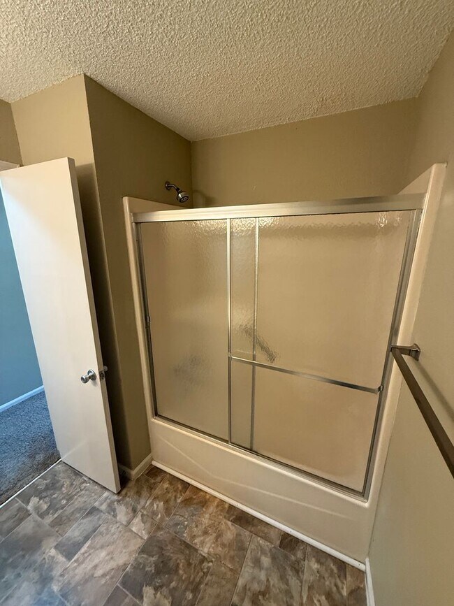 Building Photo - RC Quadplex