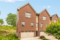 Building Photo - 567 Chesnic Dr