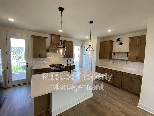 Building Photo - 4815 Jackson Village Pky