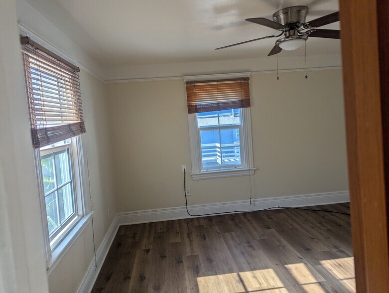 Bedroom - 821 Walnut Ave