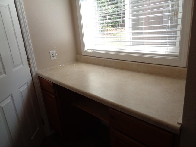 Building Photo - 3315 8th St NW