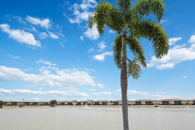 Building Photo - "Charming 2-Bed, 2-Bath Villa in Lake Shore Condominiums"