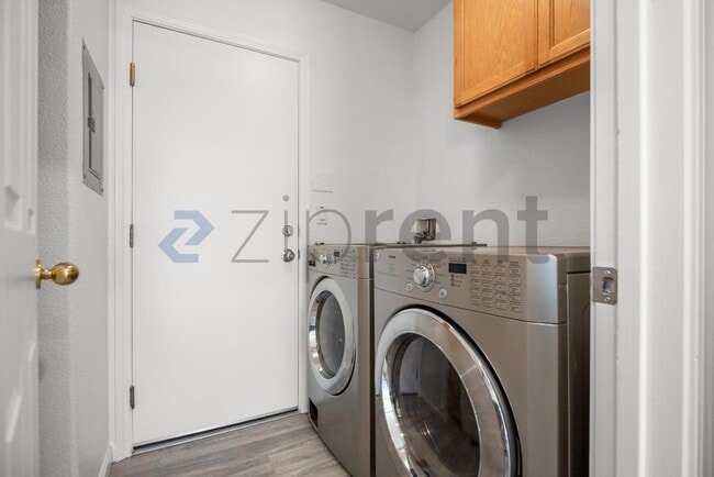 Building Photo - 406 Cape May Ct