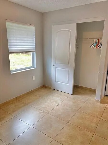 Building Photo - 2720 S Sunrise Ct