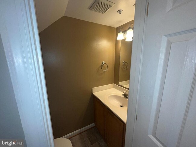 Building Photo - 47745 Devin Cir