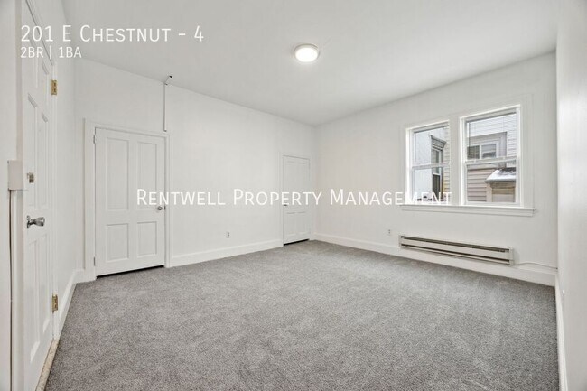 Building Photo - 201 E Chestnut-4