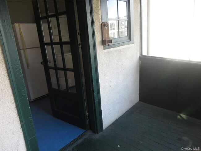 Building Photo - 66 S Franklin St