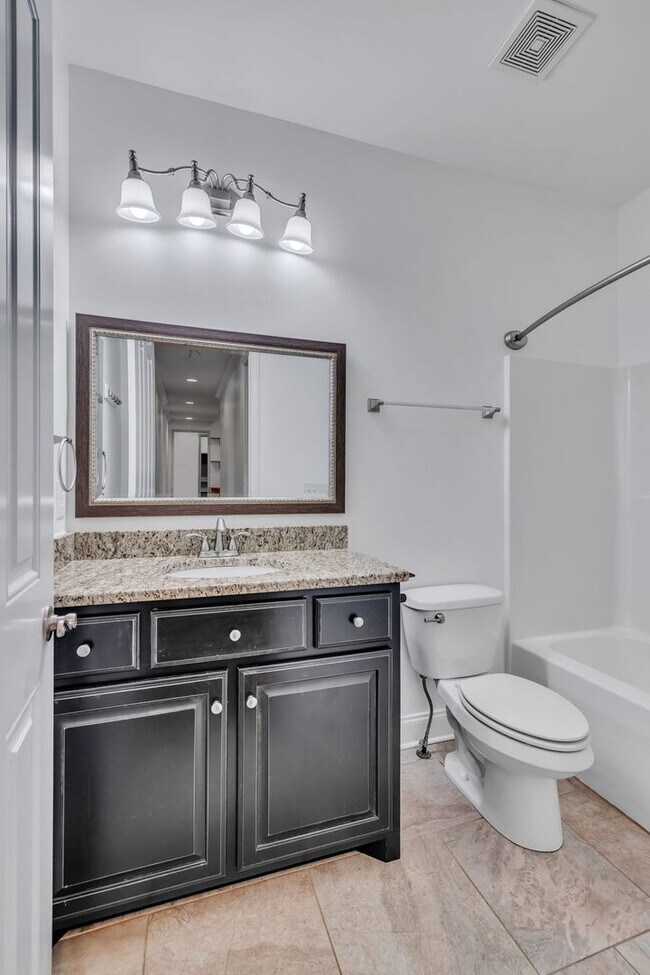 Building Photo - Stunning rental home on a premium lot in s...