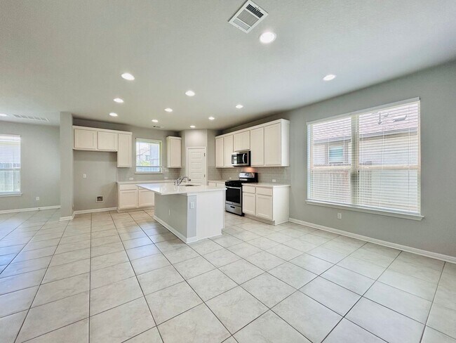 Building Photo - 1156 Capra Ln