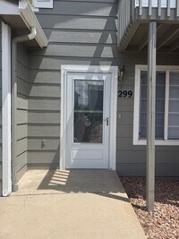 Building Photo - Condo for rent on Ellers Grove