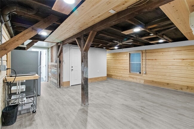 Building Photo - 2603 Bernardo De Galvez Ave