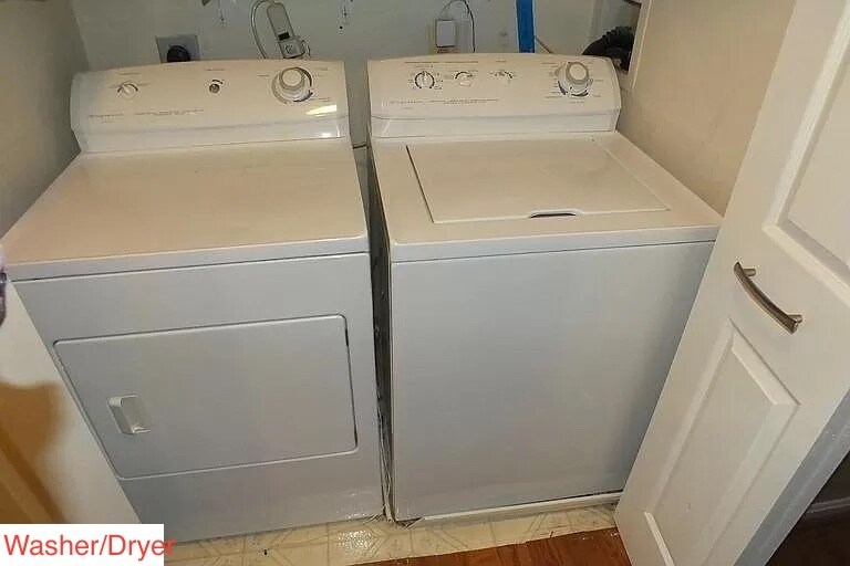 Laundry - 11809 Rockaway Ln